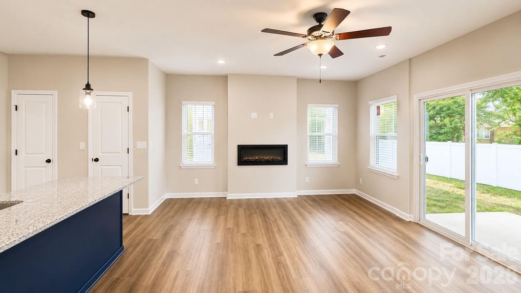 Spacious, unfurnished interior of a new home in , Charlotte (Image 9).