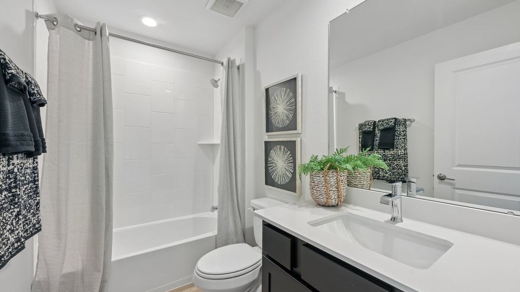 Furnished interior view inside a new home in Evergreen, Rosenberg (Image 26).