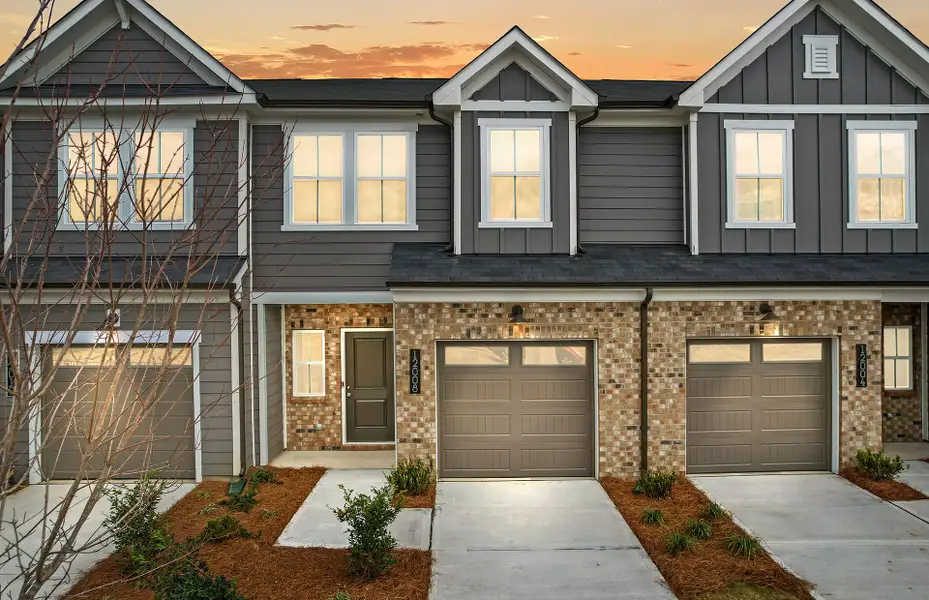 Front exterior of a new home in Mallard Park, Charlotte, NC, highlighting curb appeal (Image 24).