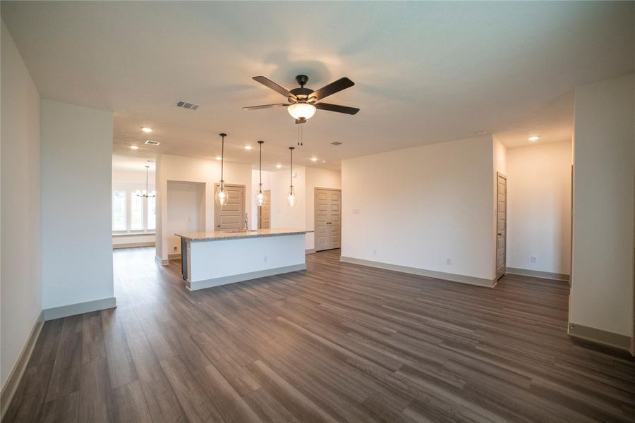 Spacious, unfurnished interior of a new home in , Brenham (Image 22).