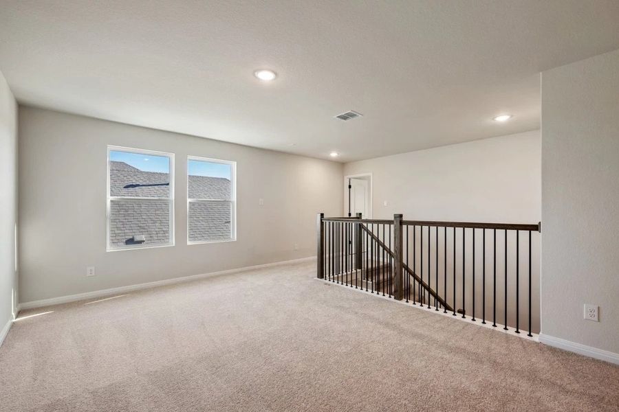 Spacious, unfurnished interior of a new home in Patterson Ranch, Georgetown (Image 42).