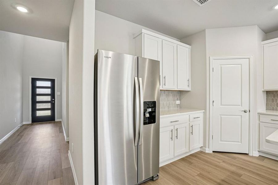 Photo is not of the actual home, but is an inspirational photo of builder’s model home and may depict options, furnishings, and/or decorator features that are not included. Photo is not of the actual home, but is an inspirational photo of builder’s model home and may depict options, furnishings, and/or decorator features that are not included.