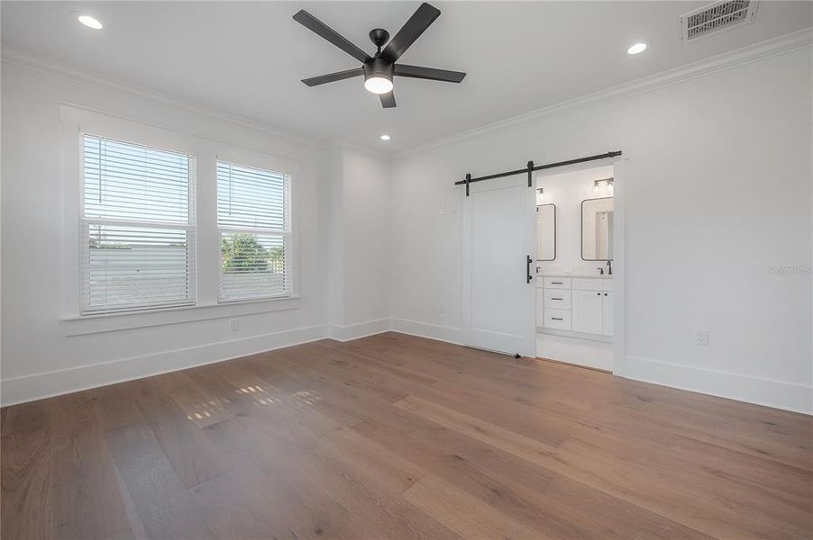 Spacious, unfurnished interior of a new home in , Tampa (Image 54). Spacious, unfurnished interior of a new home in , Tampa (Image 54).
