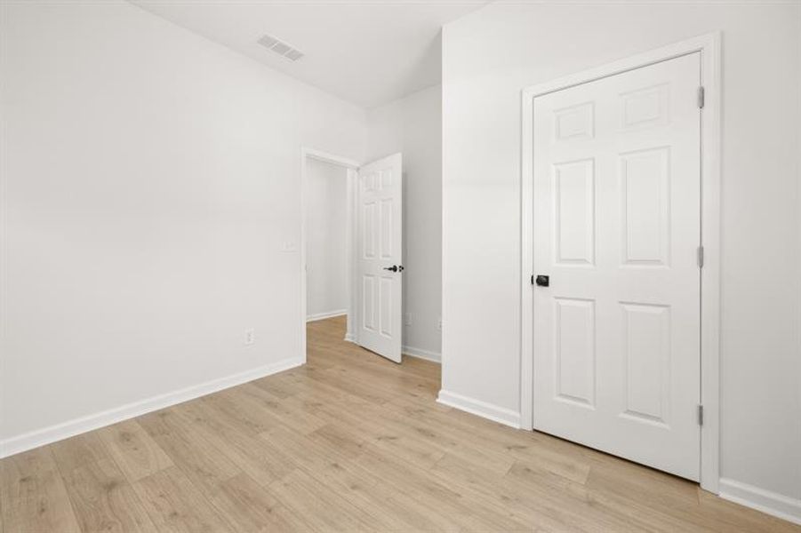 Spacious, unfurnished interior of a new home in , Snellville (Image 34).
