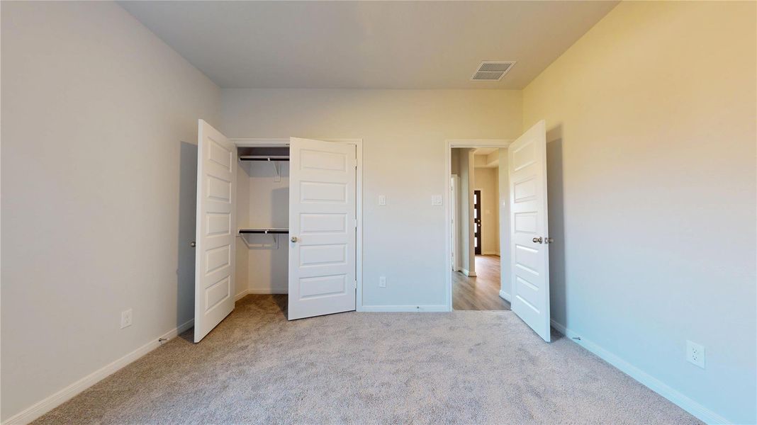 Spacious, unfurnished interior of a new home in Lexington Heights 50', Willis (Image 32).