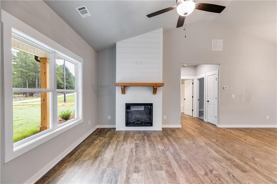 Spacious, unfurnished interior of a new home in , Cedartown (Image 16). Spacious, unfurnished interior of a new home in , Cedartown (Image 16).