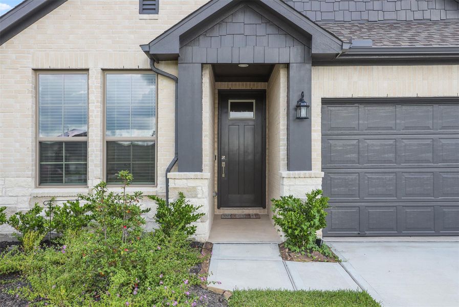 Exterior details and patio area of a home in , Texas City (Image 27). Exterior details and patio area of a home in , Texas City (Image 27).