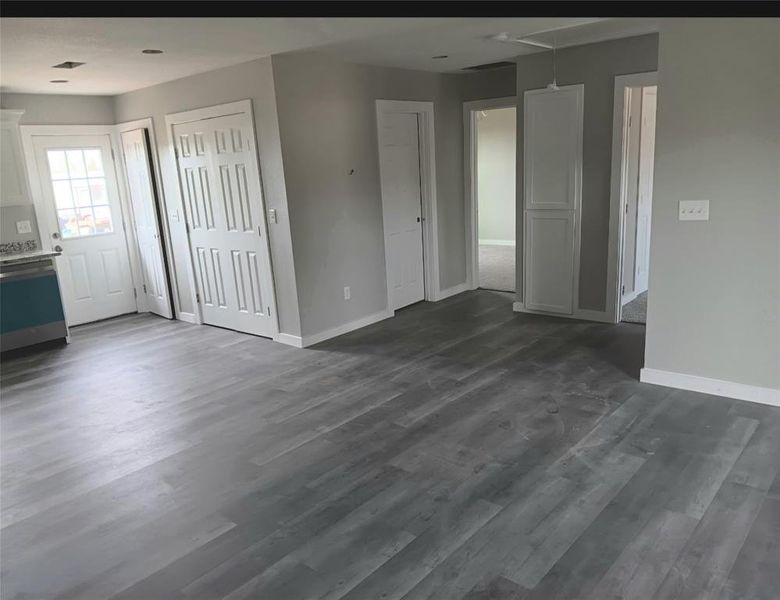 Spacious, unfurnished interior of a new home in , Bridgeport (Image 12).