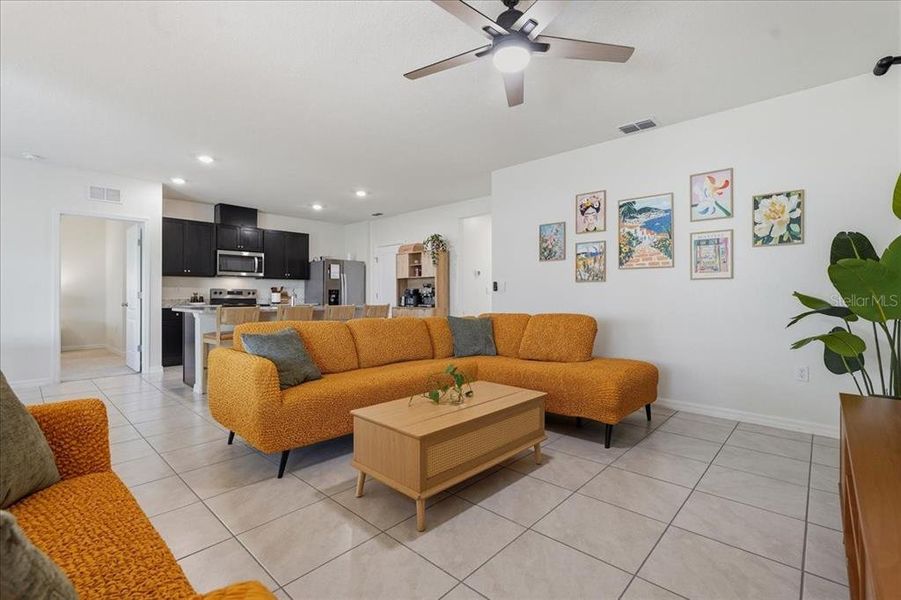 Furnished interior view inside a new home in Eden Hills, Lake Alfred (Image 36).