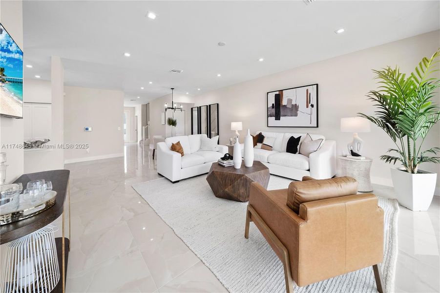 Spacious, unfurnished interior of a new home in , Fort Myers (Image 22).