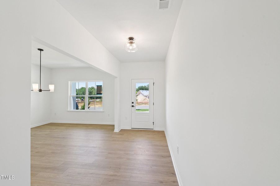 6-web-or-mls-N Stonemill Trl-S0507-006