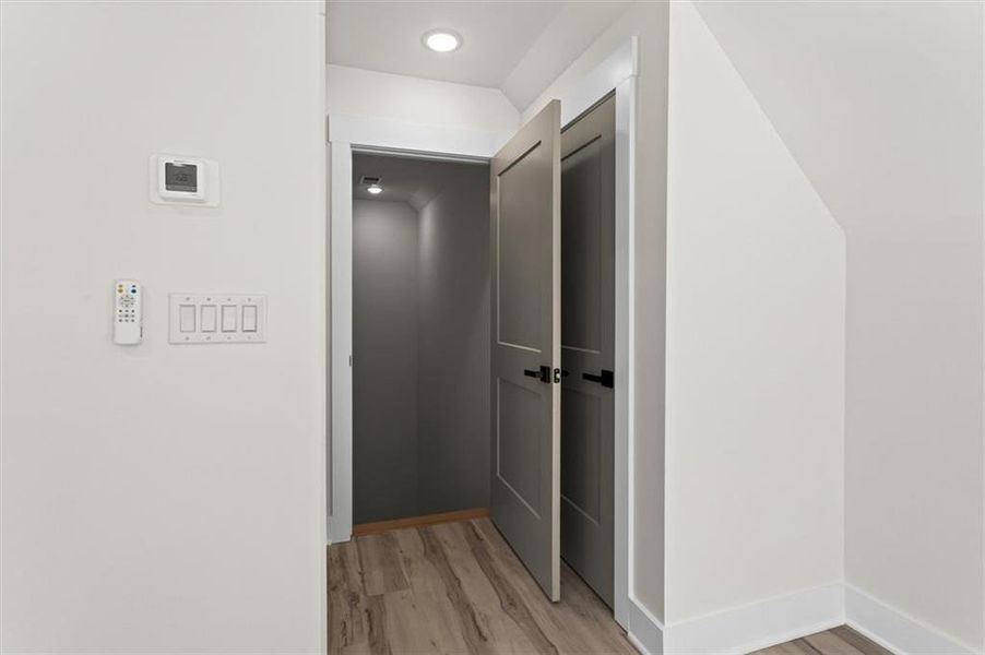 Spacious, unfurnished interior of a new home in , Gainesville (Image 64).