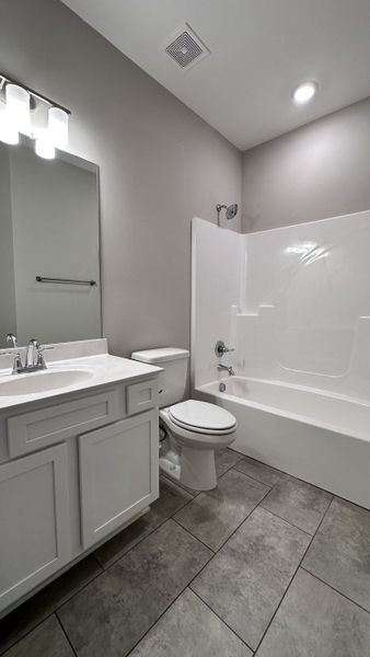Furnished interior view inside a new home in Veterans Cove, Murfreesboro (Image 7).