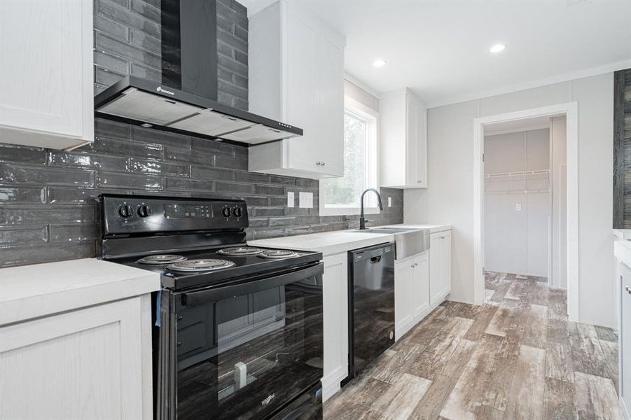 Furnished interior view inside a new home in , Mabank (Image 5).
