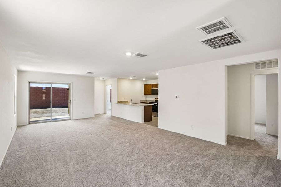 Spacious, unfurnished interior of a new home in Mandarina Reserve, Marana (Image 11). Spacious, unfurnished interior of a new home in Mandarina Reserve, Marana (Image 11).