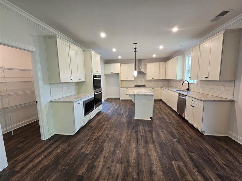 Image 35 of a home in Palmer Falls.