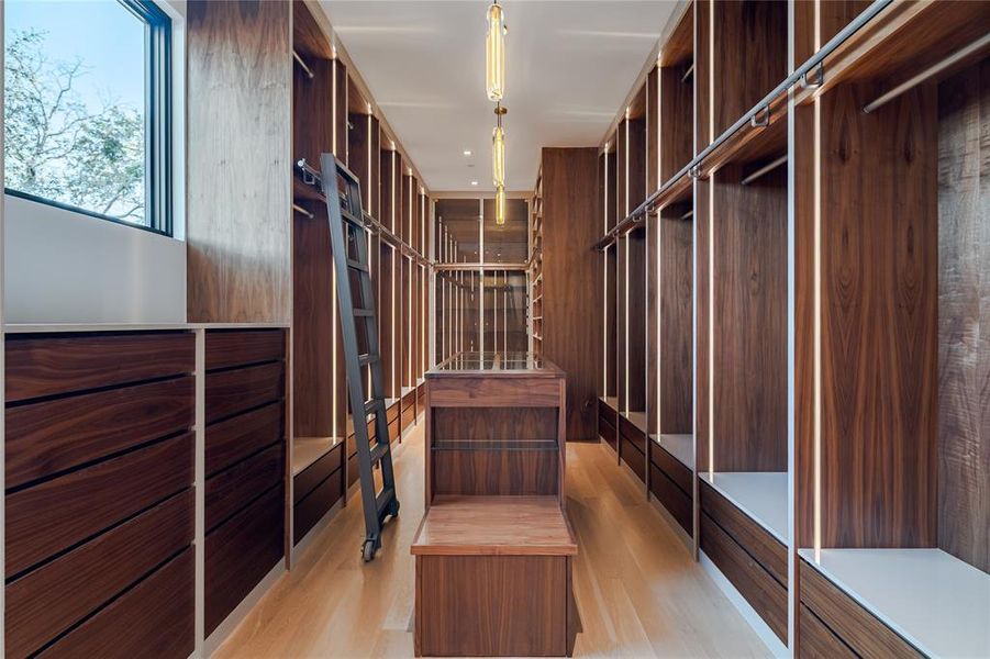 Spacious, unfurnished interior of a new home in , Dallas (Image 17). Spacious, unfurnished interior of a new home in , Dallas (Image 17).