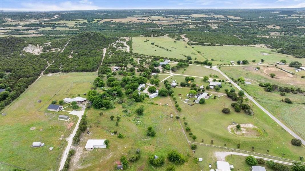 Natural landscape and outdoor views near in Glen Rose (Image 14). Natural landscape and outdoor views near in Glen Rose (Image 14).