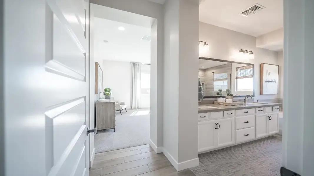 Furnished interior view inside a new home in Allen Ranches, Litchfield Park (Image 14).
