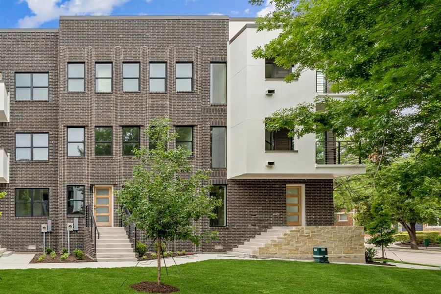 Image 34 of a home in .