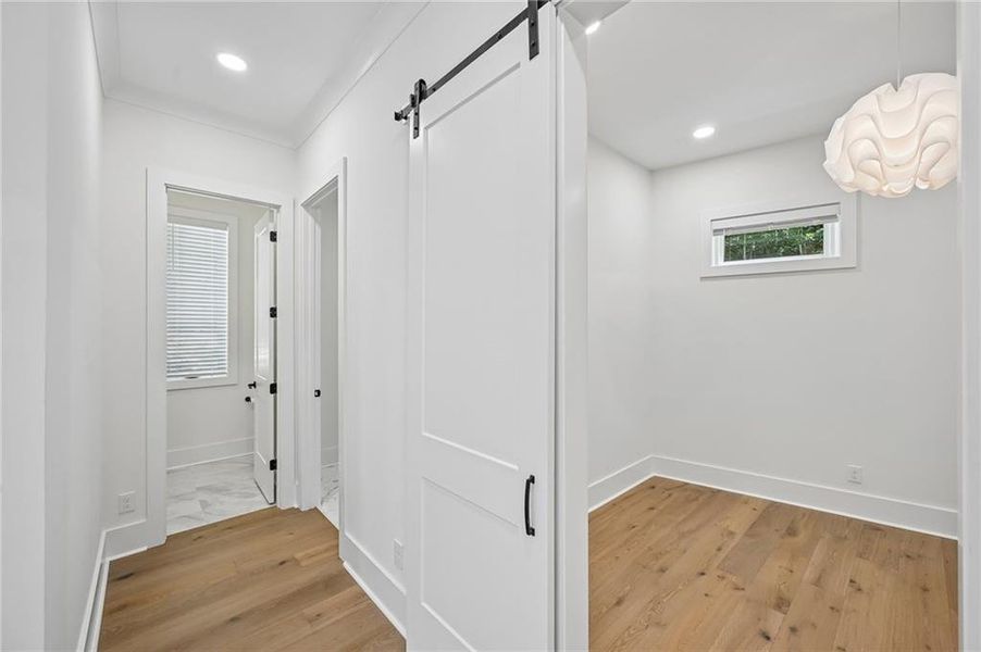 Spacious, unfurnished interior of a new home in , Alpharetta (Image 74). Spacious, unfurnished interior of a new home in , Alpharetta (Image 74).