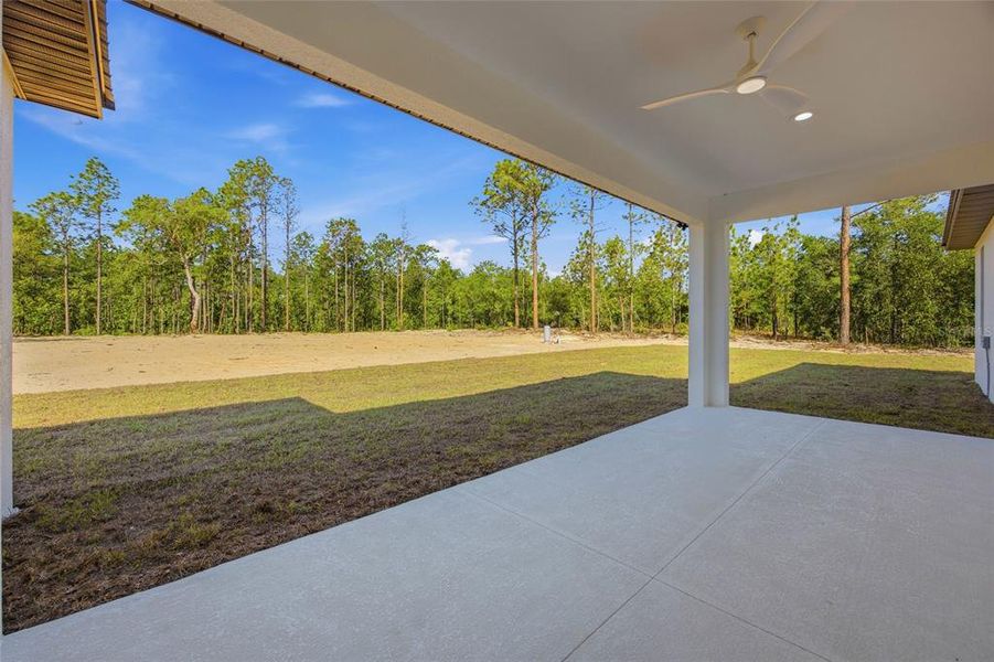 Exterior details and patio area of a home in , Ocala (Image 3).