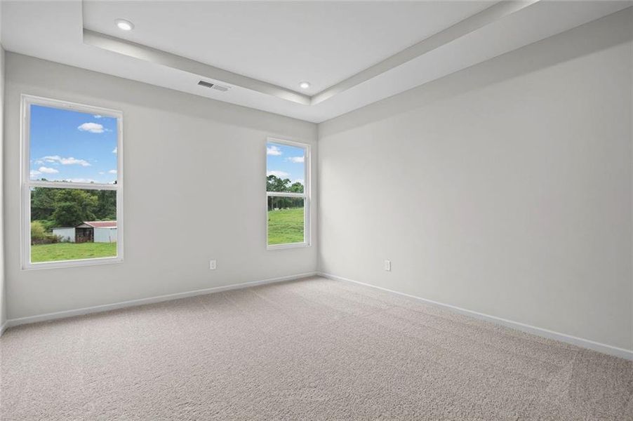 Spacious, unfurnished interior of a new home in Laurel Farms, Dallas (Image 31). Spacious, unfurnished interior of a new home in Laurel Farms, Dallas (Image 31).