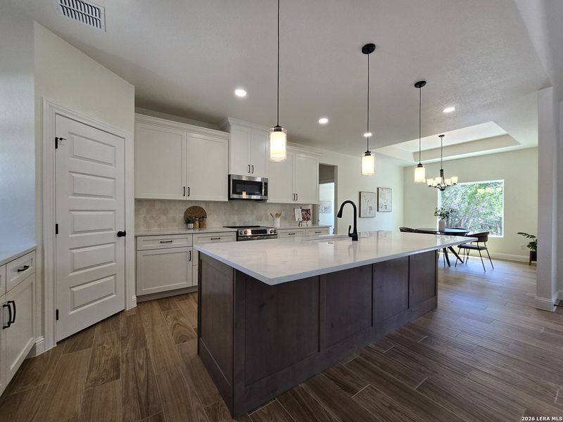 Furnished interior view inside a new home in , Canyon Lake (Image 7).
