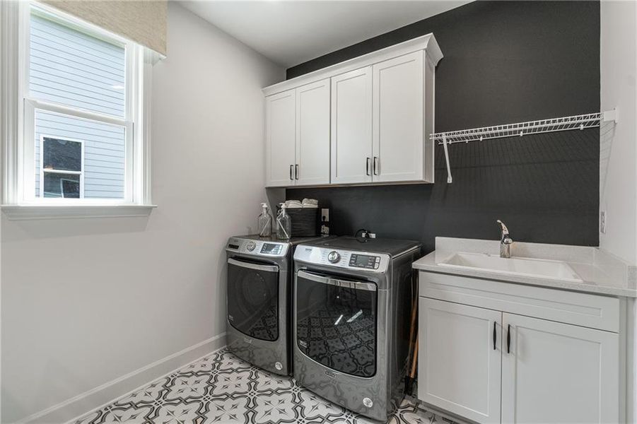 Furnished interior view inside a new home in Del Webb at Lake Oconee, Greensboro (Image 4).