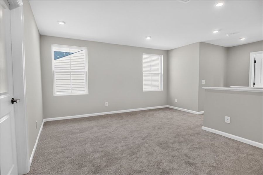 Spacious, unfurnished interior of a new home in Everly, Spartanburg (Image 19).