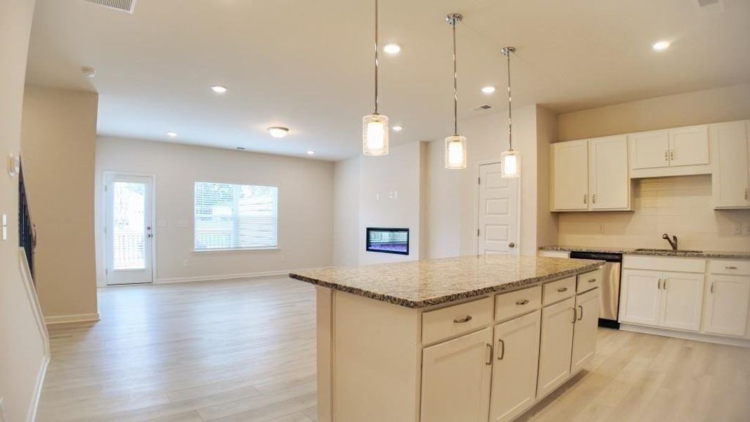 Furnished interior view inside a new home in Franklin Manor, Lawrenceville (Image 10).