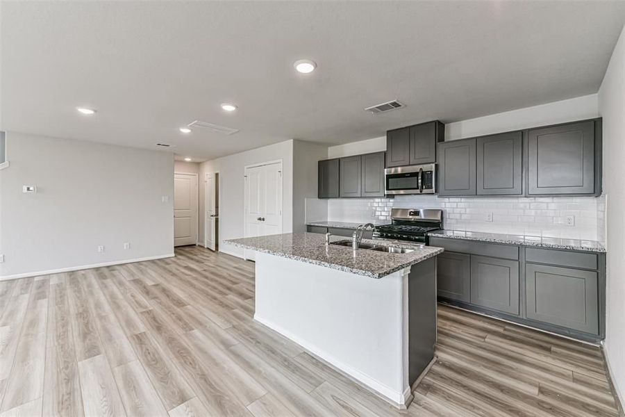 Image 53 of a home in Haven at Kieth Harrow.