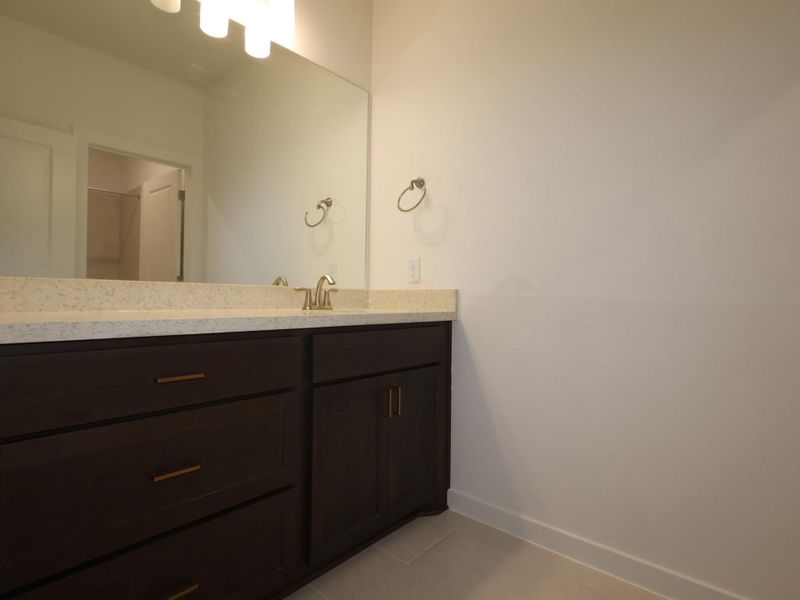 Furnished interior view inside a new home in Edgewood, Leander (Image 10).