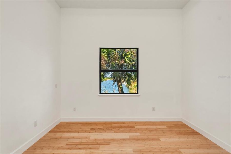 Spacious, unfurnished interior of a new home in , Port Charlotte (Image 52).