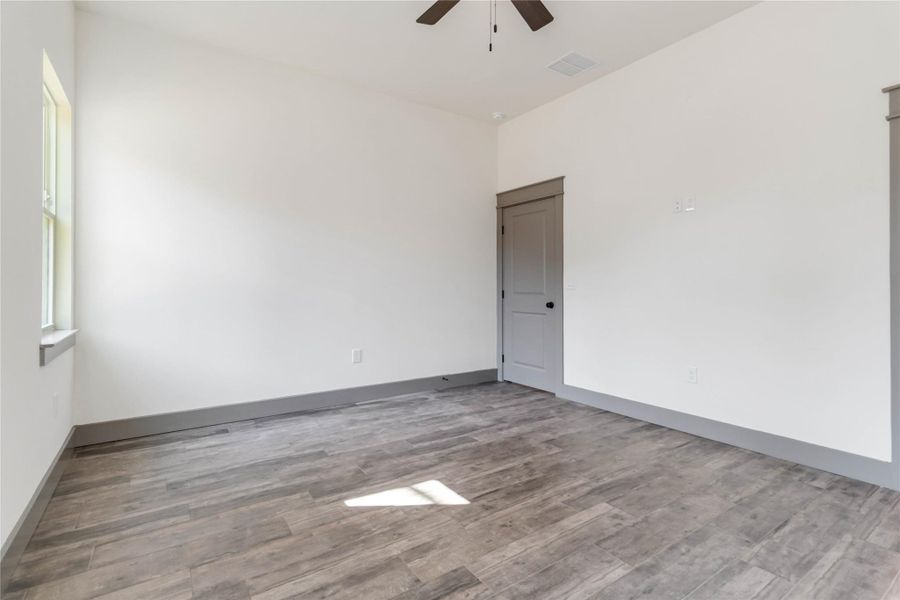 Primary bedroom without virtual staging