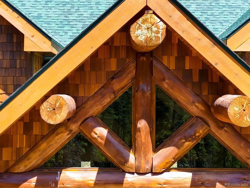 Image 33 of a home in . Image 33 of a home in .