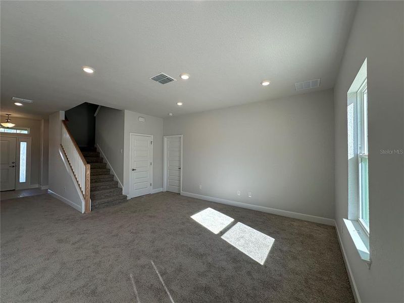 Spacious, unfurnished interior of a new home in , Ocala (Image 22).