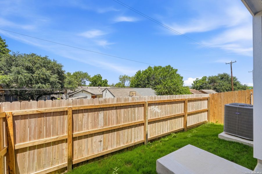 Exterior details and patio area of a home in Rose Hill, San Antonio (Image 3).