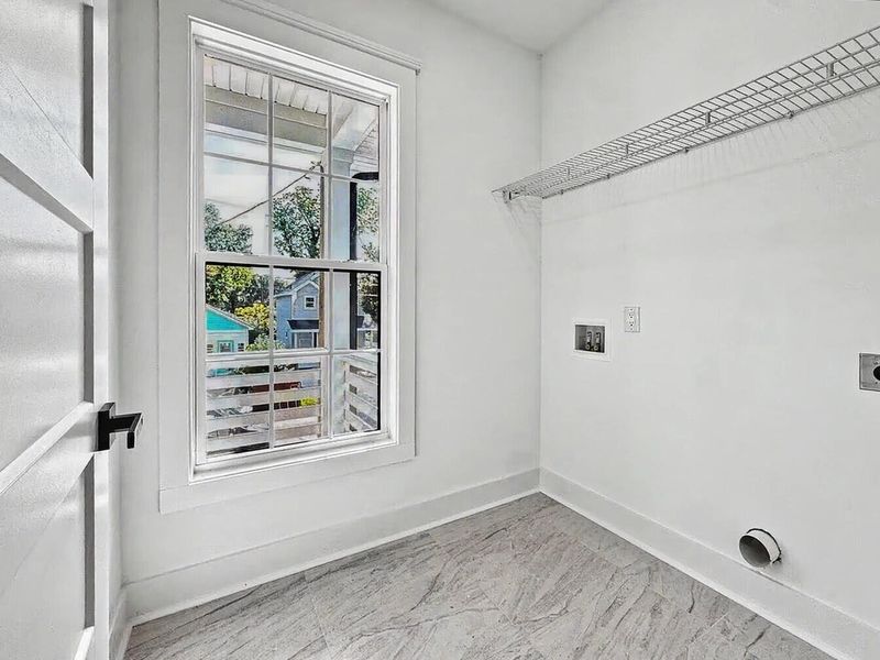 Spacious, unfurnished interior of a new home in , North Charleston (Image 17).