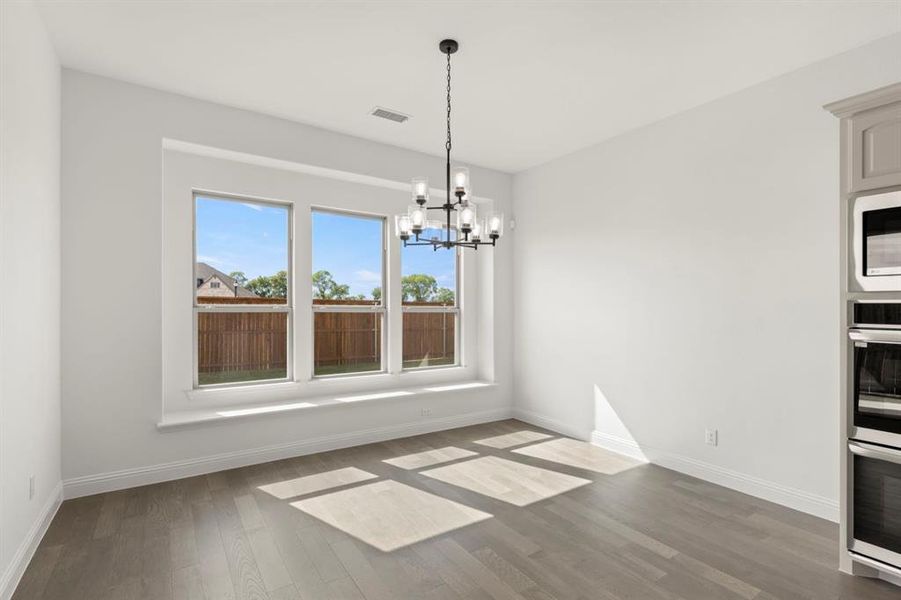 Spacious, unfurnished interior of a new home in River Ranch, Van Alstyne (Image 20).