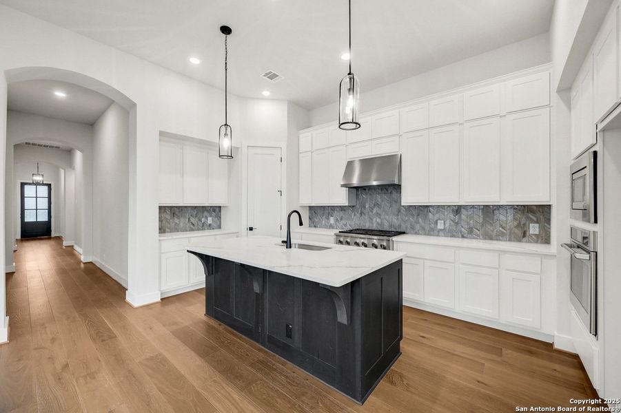 Furnished interior view inside a new home in Homestead, Schertz (Image 7). Furnished interior view inside a new home in Homestead, Schertz (Image 7).