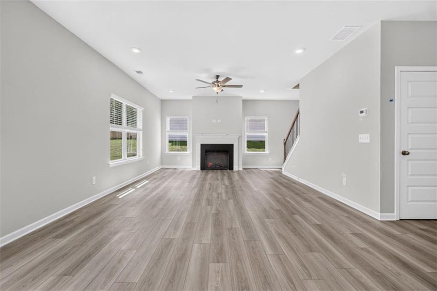 Spacious, unfurnished interior of a new home in Summerfield Place, Carrollton (Image 36).