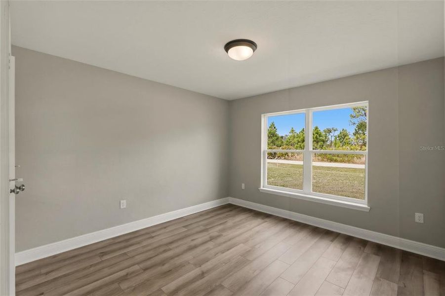 Spacious, unfurnished interior of a new home in , Sebring (Image 34).