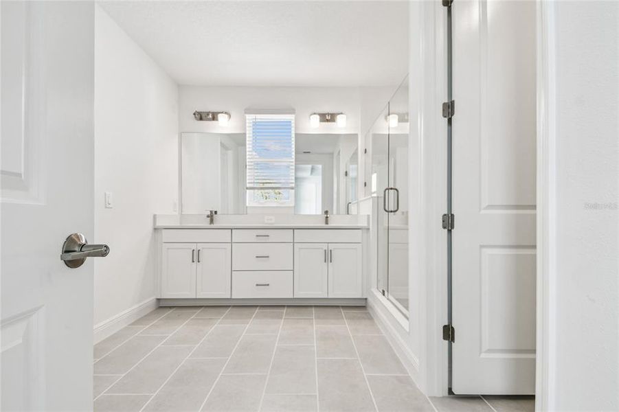 Furnished interior view inside a new home in Hawkstone, Sarasota (Image 8).
