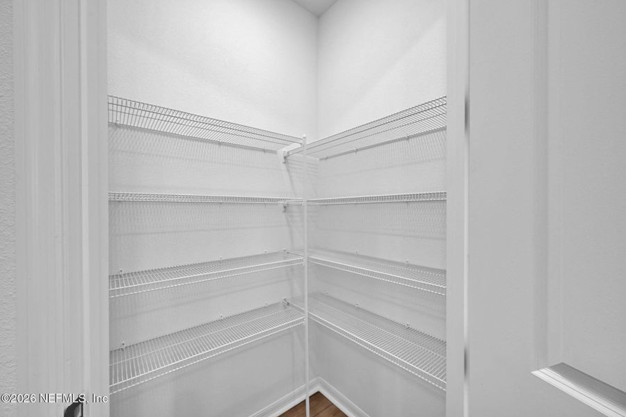 Spacious, unfurnished interior of a new home in Hyland Trail, Green Cove Springs (Image 24).