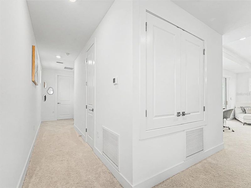 Spacious, unfurnished interior of a new home in , San Antonio (Image 22).