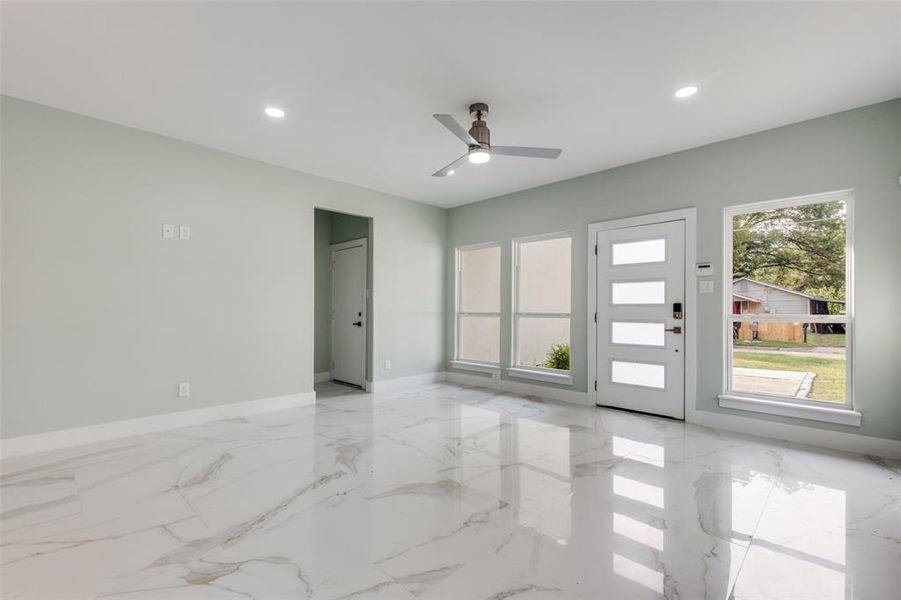 Spacious, unfurnished interior of a new home in , Dallas (Image 16). Spacious, unfurnished interior of a new home in , Dallas (Image 16).