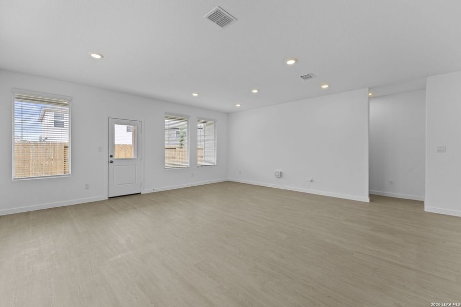 Spacious, unfurnished interior of a new home in Hightop Ridge, Converse (Image 13).