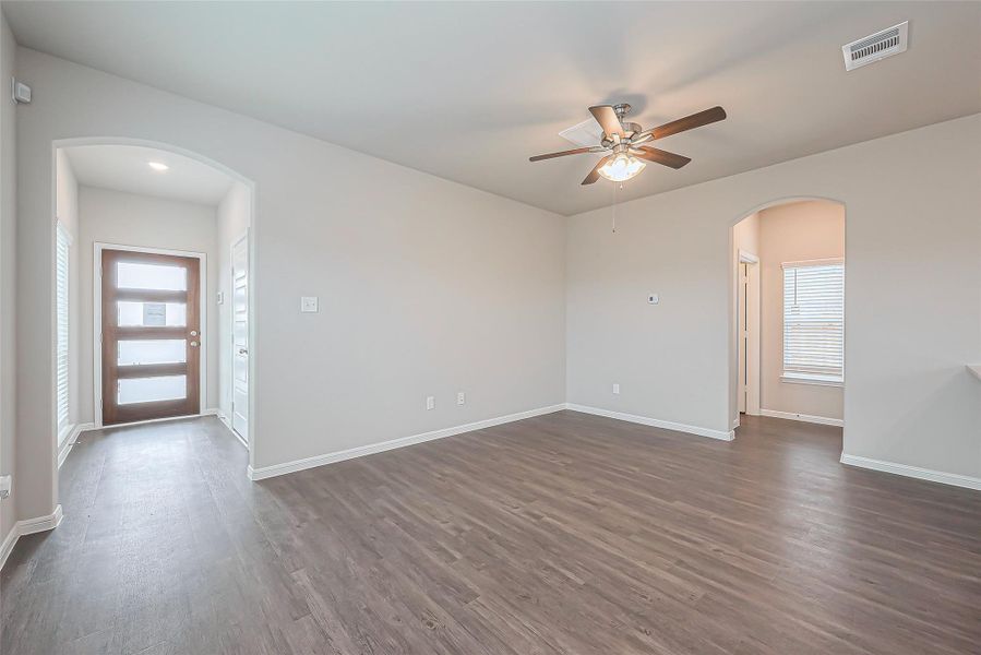 Spacious, unfurnished interior of a new home in River Ranch, Dayton (Image 16). Spacious, unfurnished interior of a new home in River Ranch, Dayton (Image 16).