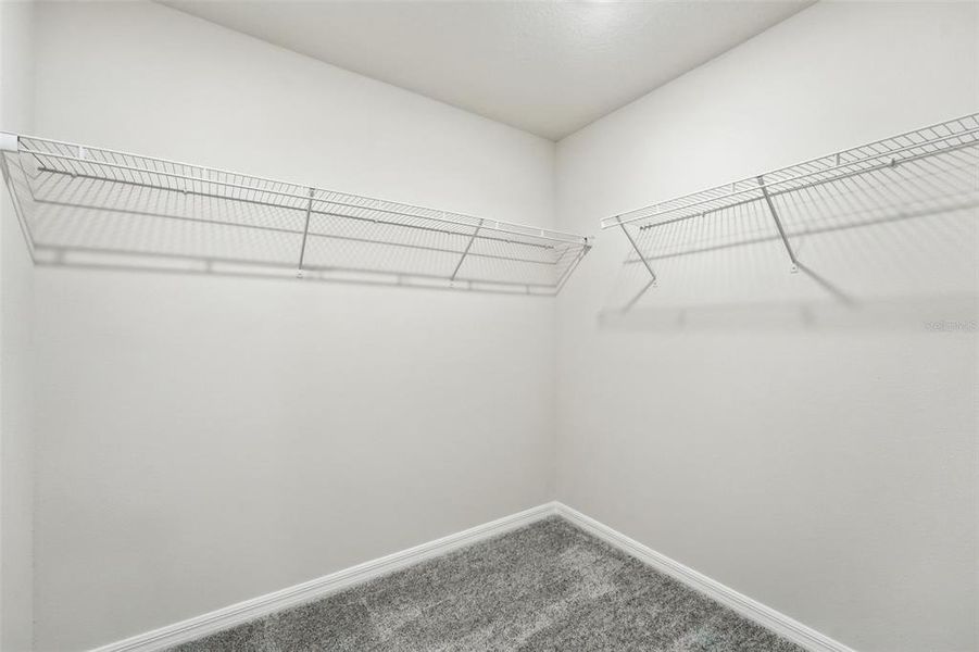 Spacious, unfurnished interior of a new home in Amelia Groves, St. Cloud (Image 19).